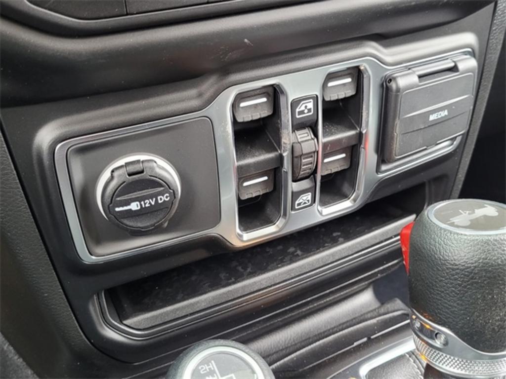 2023 Jeep Wrangler - $52,016