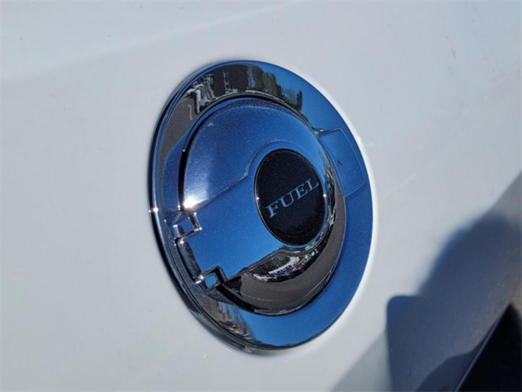 2023 Dodge Challenger SXT photo