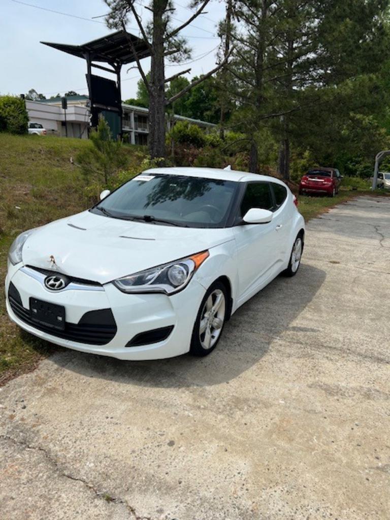 2012 Hyundai Veloster photo