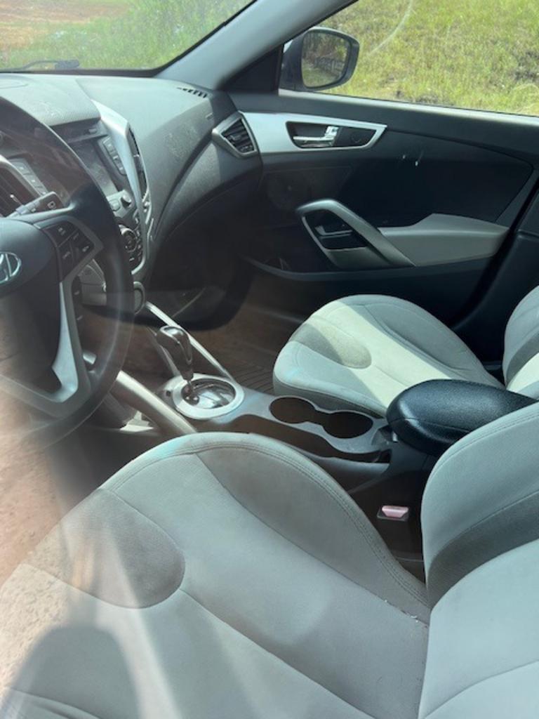 2012 Hyundai Veloster photo