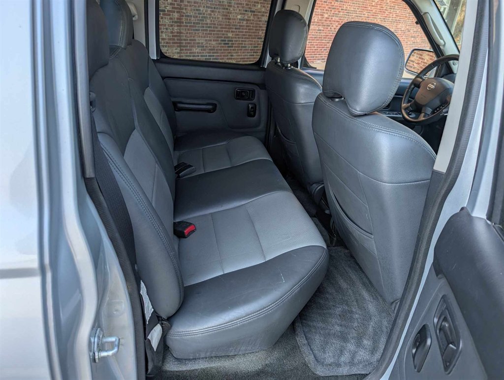 2003 Nissan Frontier SC-V6 photo