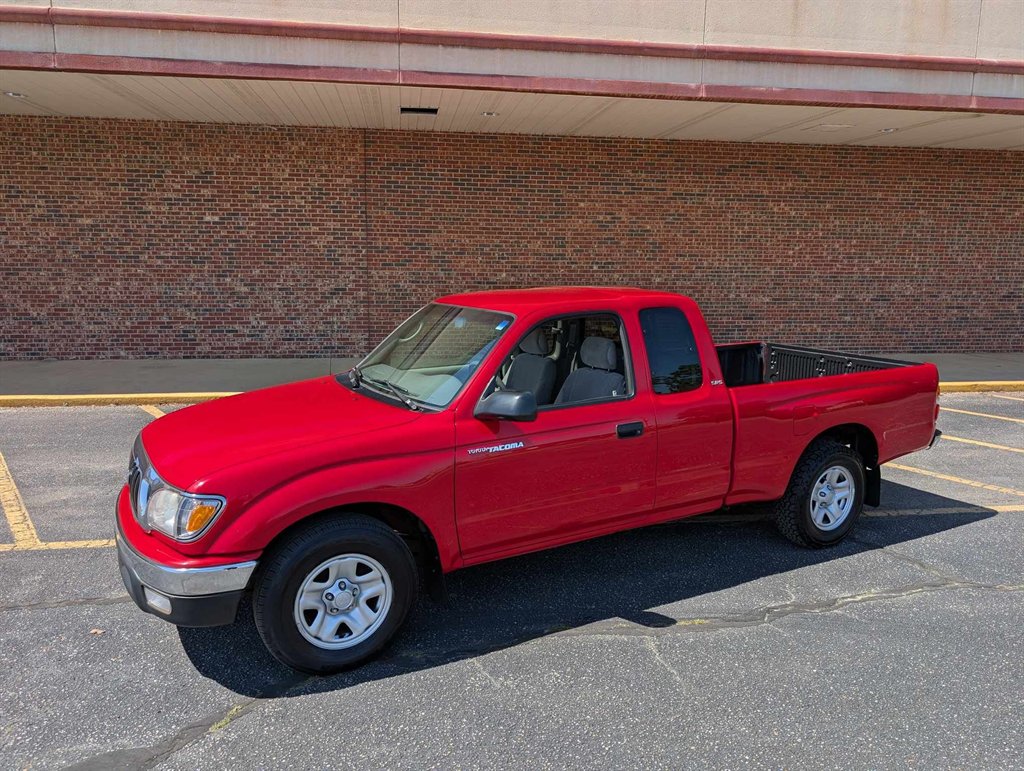2004 Toyota Tacoma photo