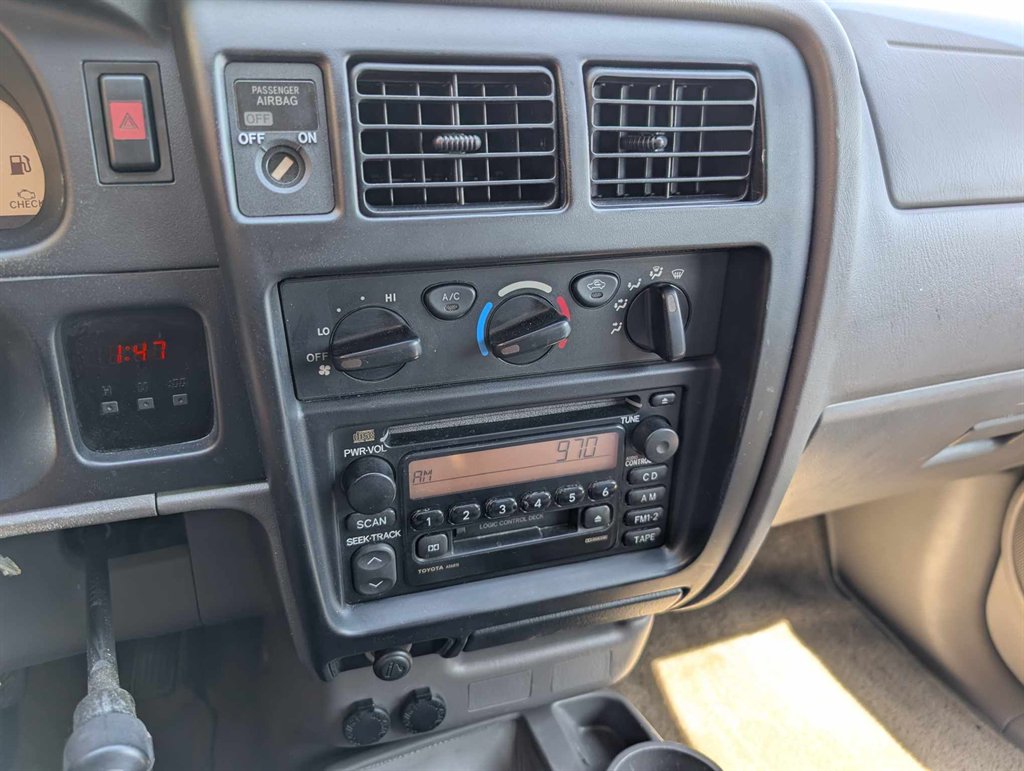 2004 Toyota Tacoma photo