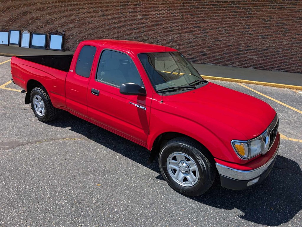 2004 Toyota Tacoma photo