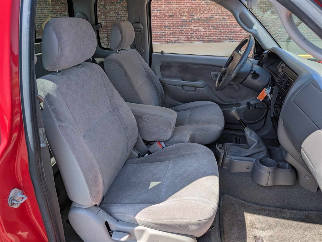 2004 Toyota Tacoma photo