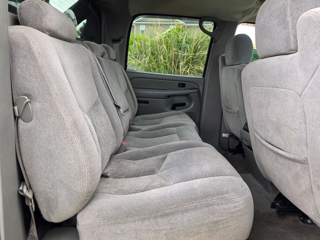 2006 Chevrolet Avalanche - $4,980