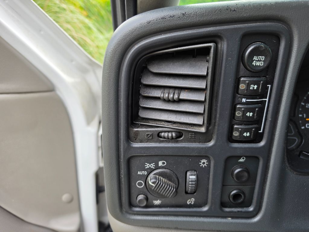 2006 Chevrolet Avalanche - $4,980
