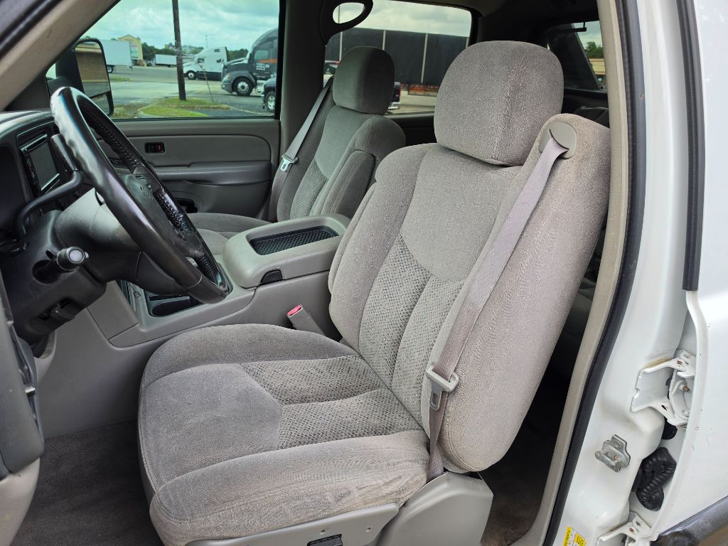 2006 Chevrolet Avalanche - $4,980