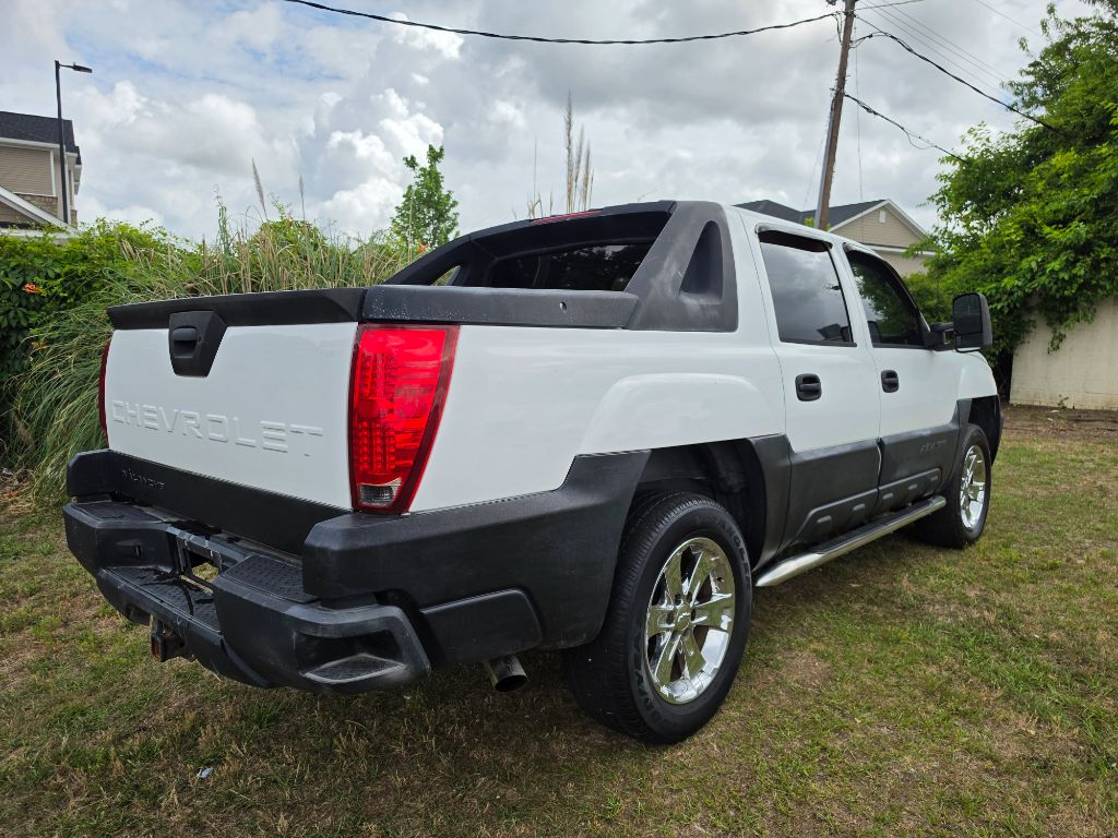 2006 Chevrolet Avalanche - $4,980