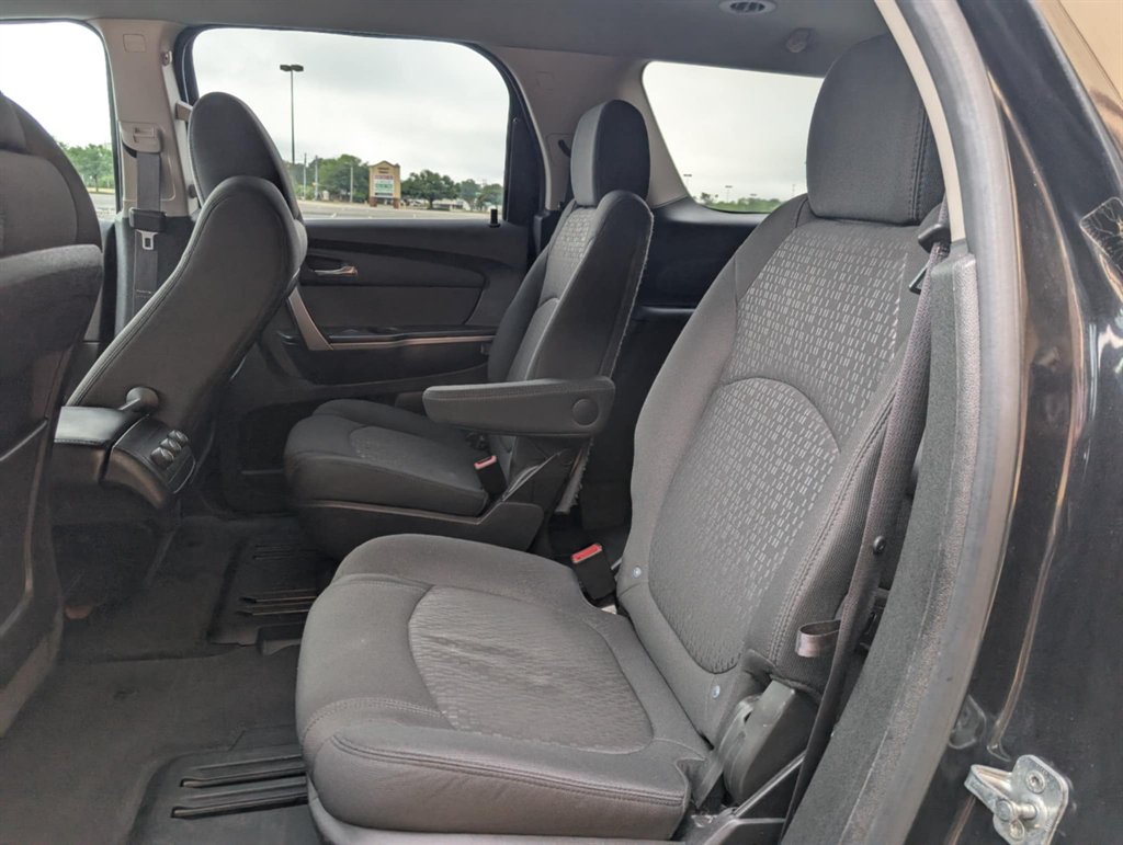 2012 GMC Acadia SLE photo
