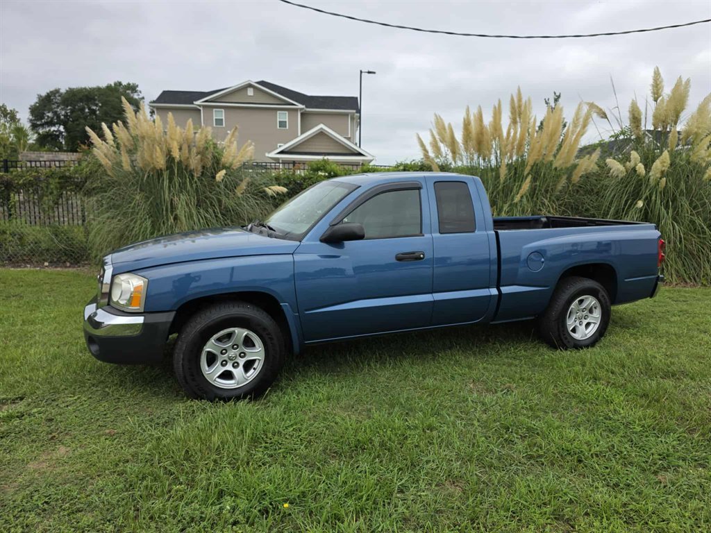 2005 Dodge Dakota SLT