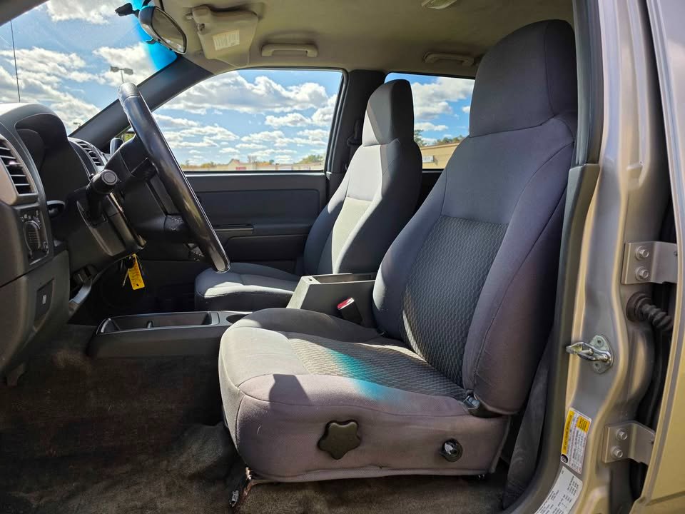 2006 GMC Envoy - $6,999