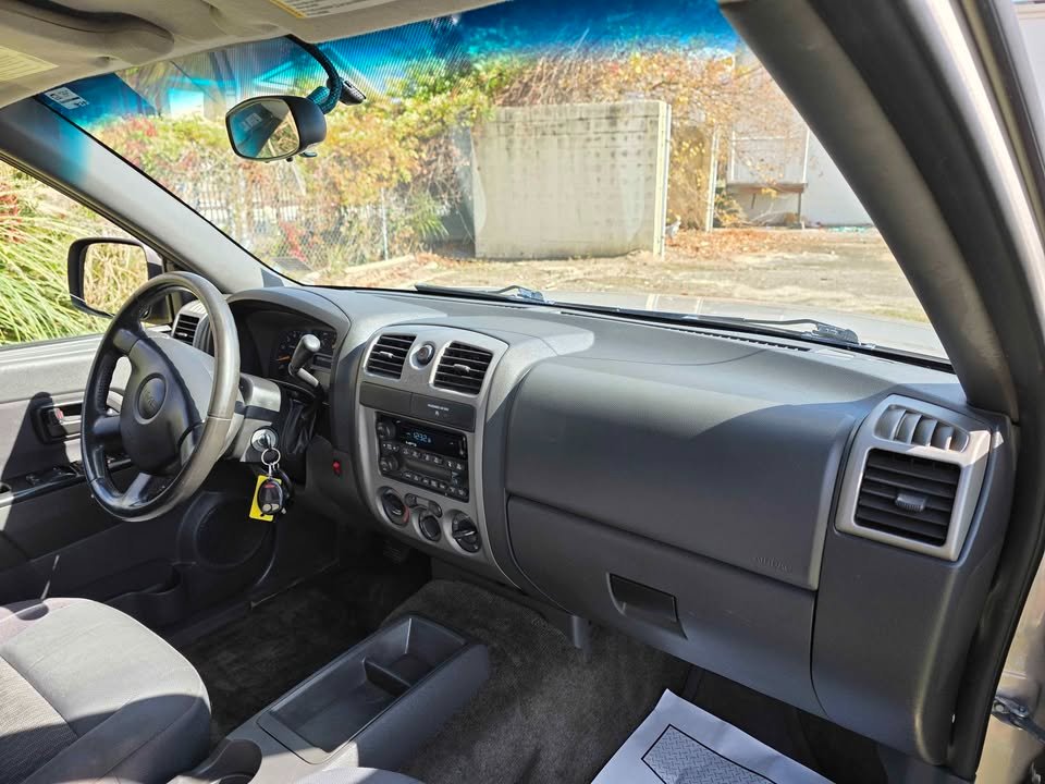 2006 GMC Envoy - $6,999