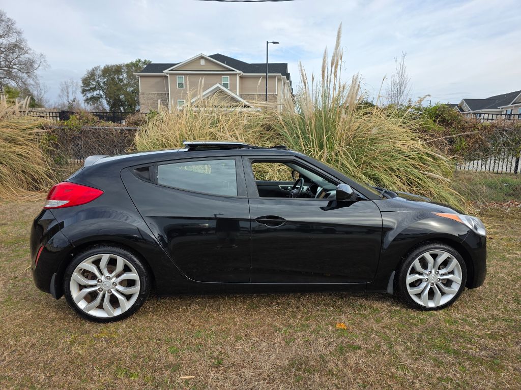 2013 Hyundai Veloster - $5,999