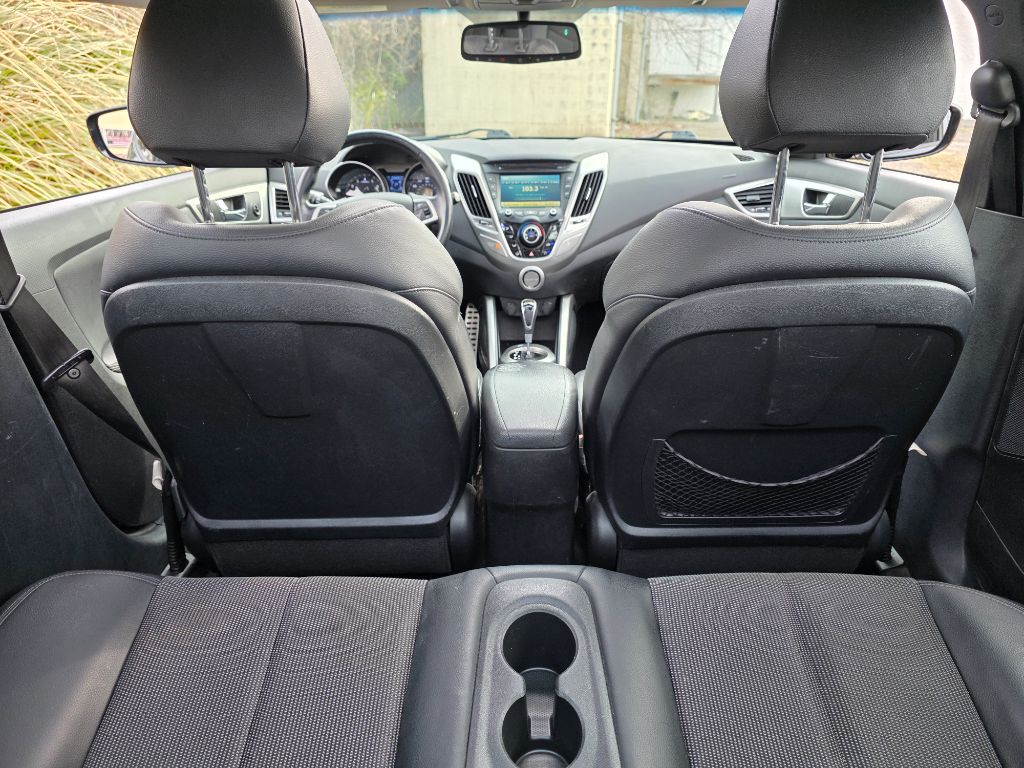 2013 Hyundai Veloster - $5,999