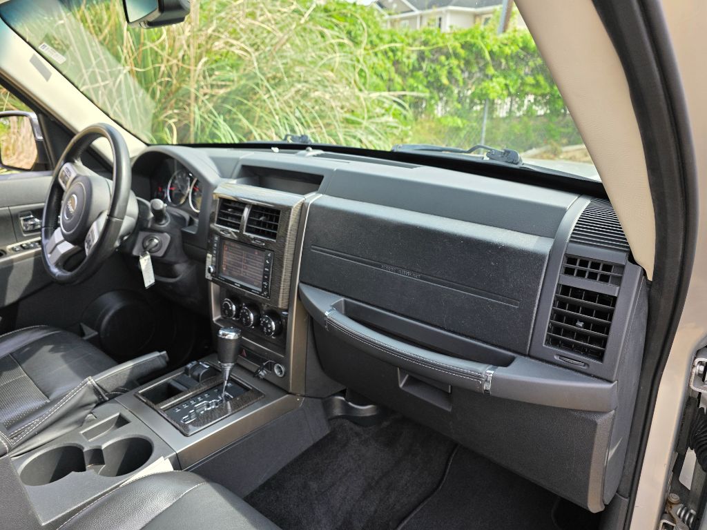 2011 Jeep Liberty - $6,480