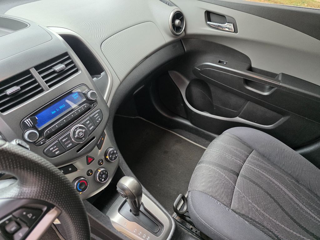 2013 Chevrolet Sonic - $5,480