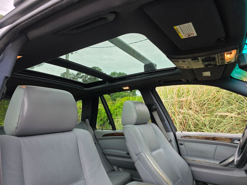 2006 BMW X5 - $4,800