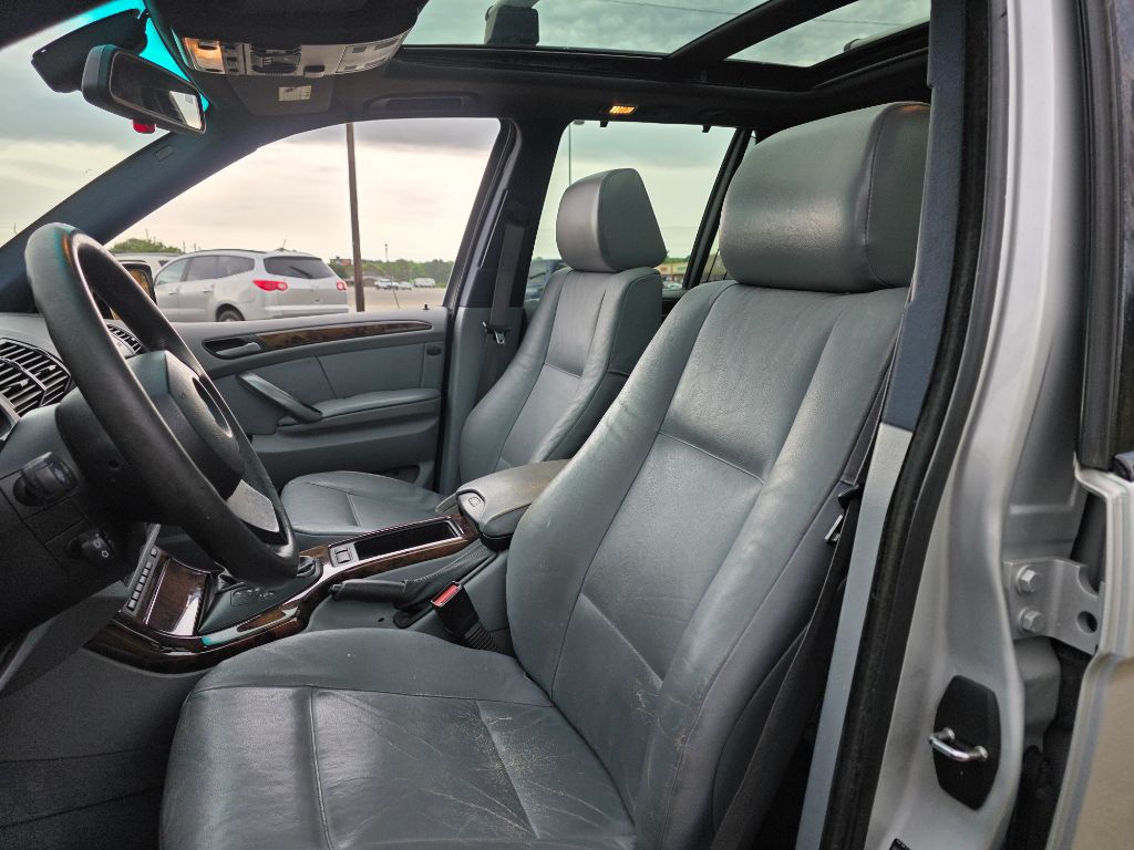 2006 BMW X5 - $4,800