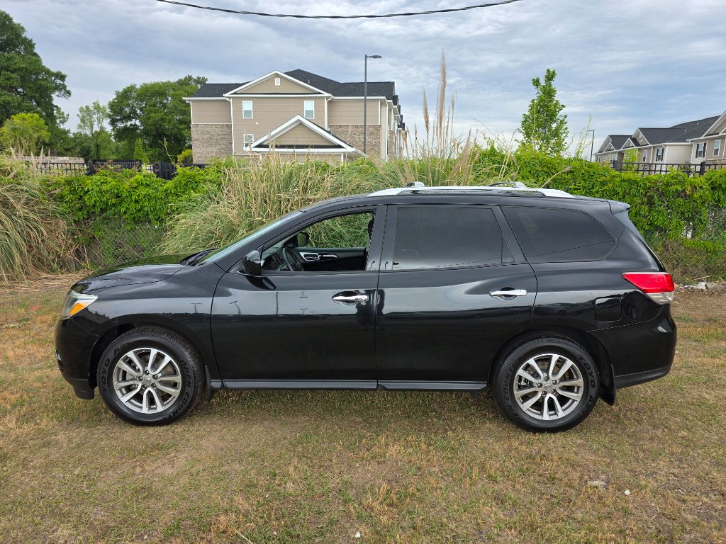 2016 Nissan Pathfinder - $6,980