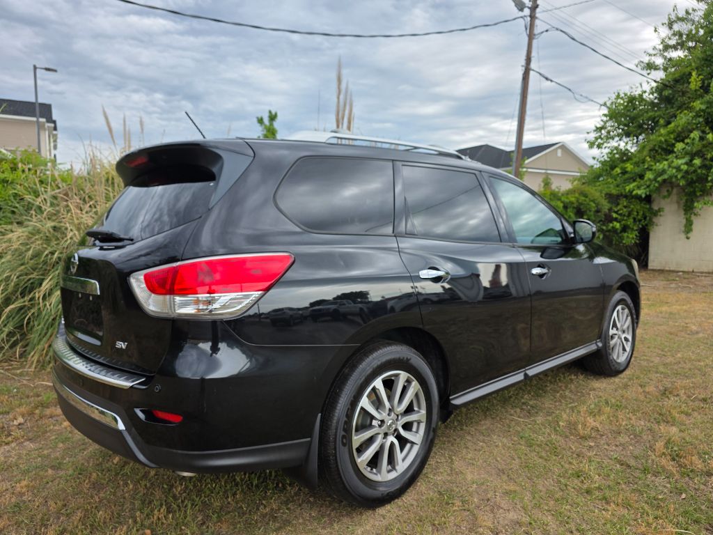 2016 Nissan Pathfinder - $6,980