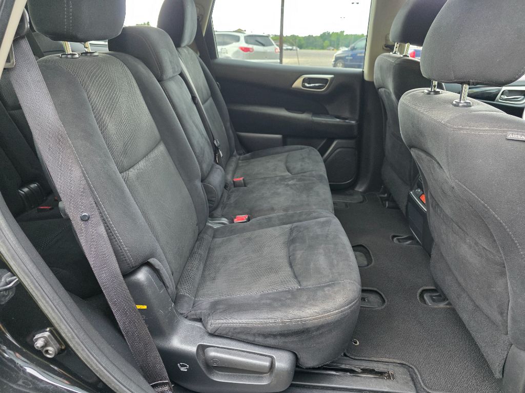 2016 Nissan Pathfinder - $6,980