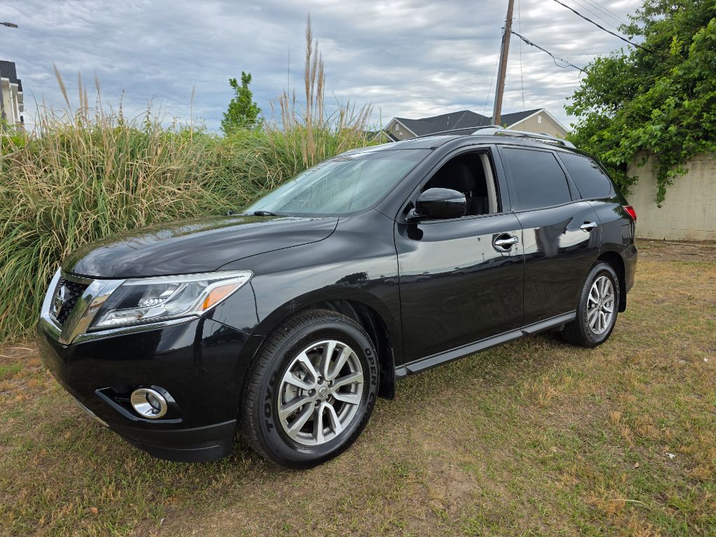 2016 Nissan Pathfinder - $6,980