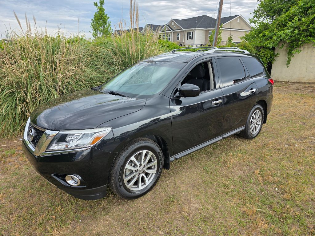 2016 Nissan Pathfinder - $6,980