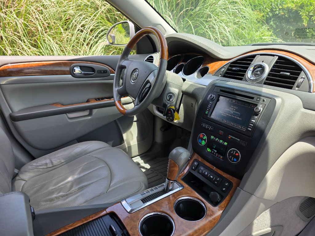 2010 Buick Enclave - $5,980