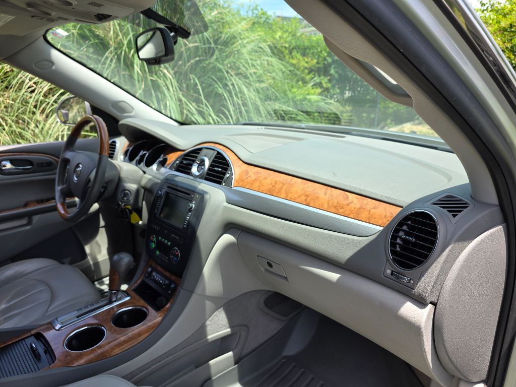 2010 Buick Enclave - $5,980