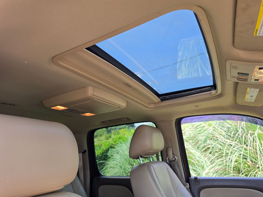 2014 Chevrolet Suburban - $6,980