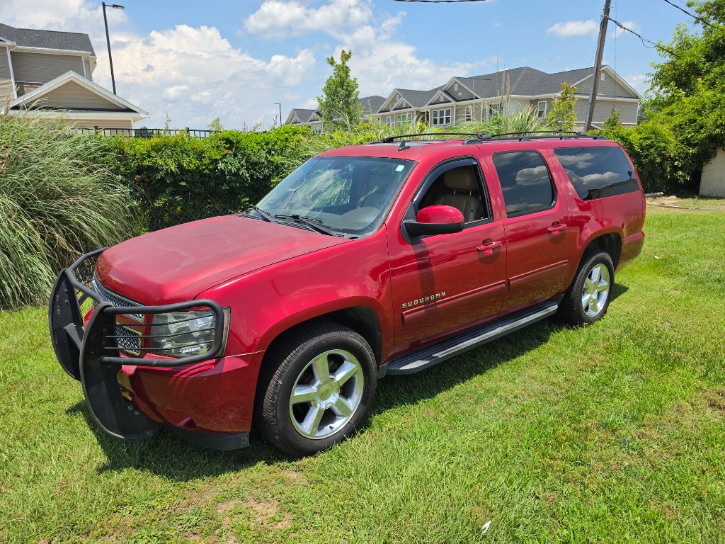 2014 Chevrolet Suburban - $6,980
