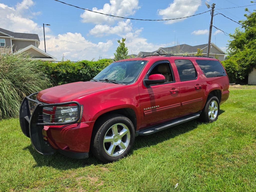 2014 Chevrolet Suburban - $6,980