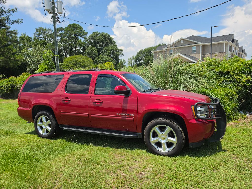 2014 Chevrolet Suburban - $6,980