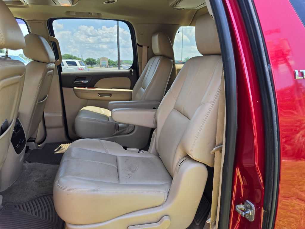 2014 Chevrolet Suburban - $6,980