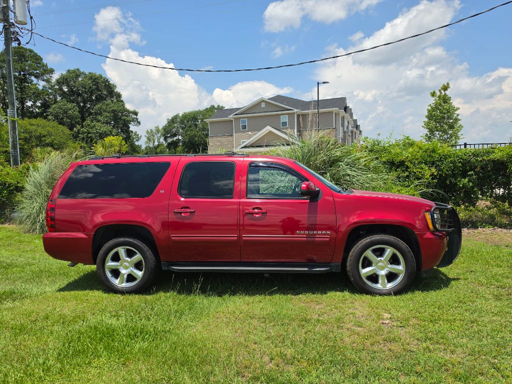 2014 Chevrolet Suburban - $6,980