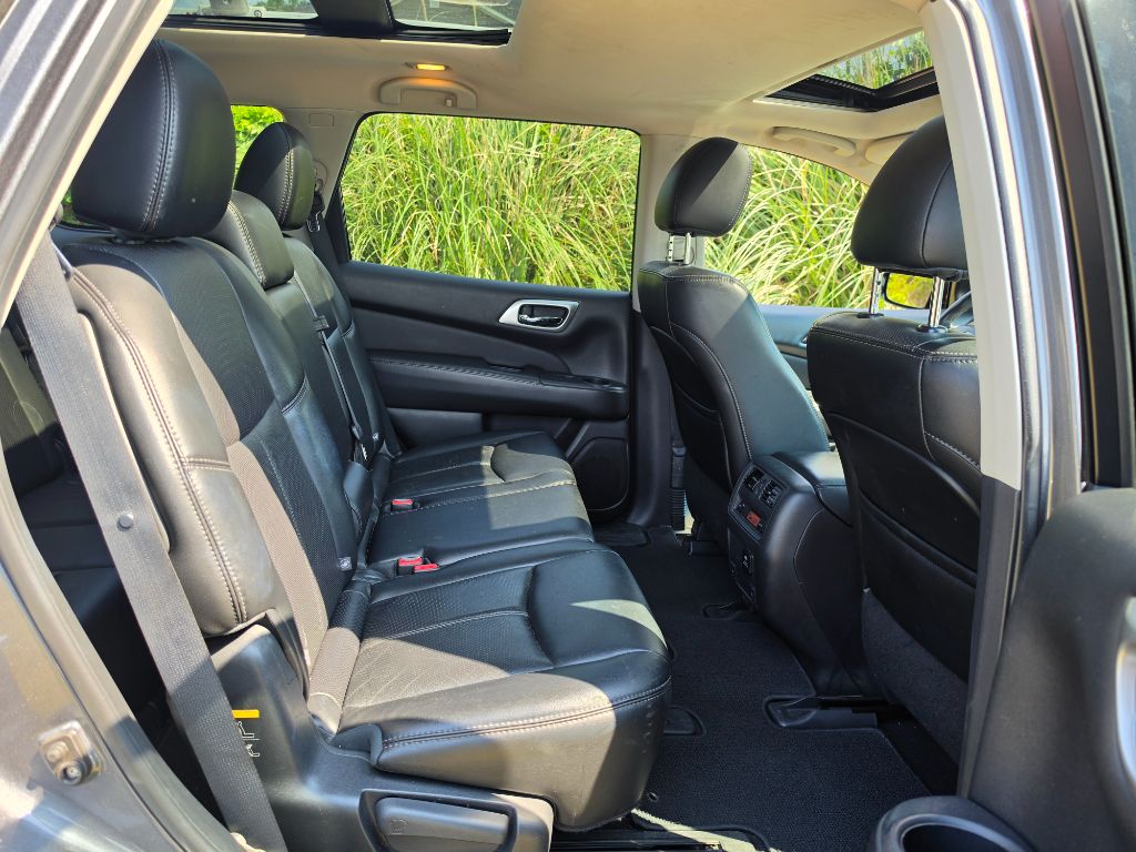 2015 Nissan Pathfinder - $5,980