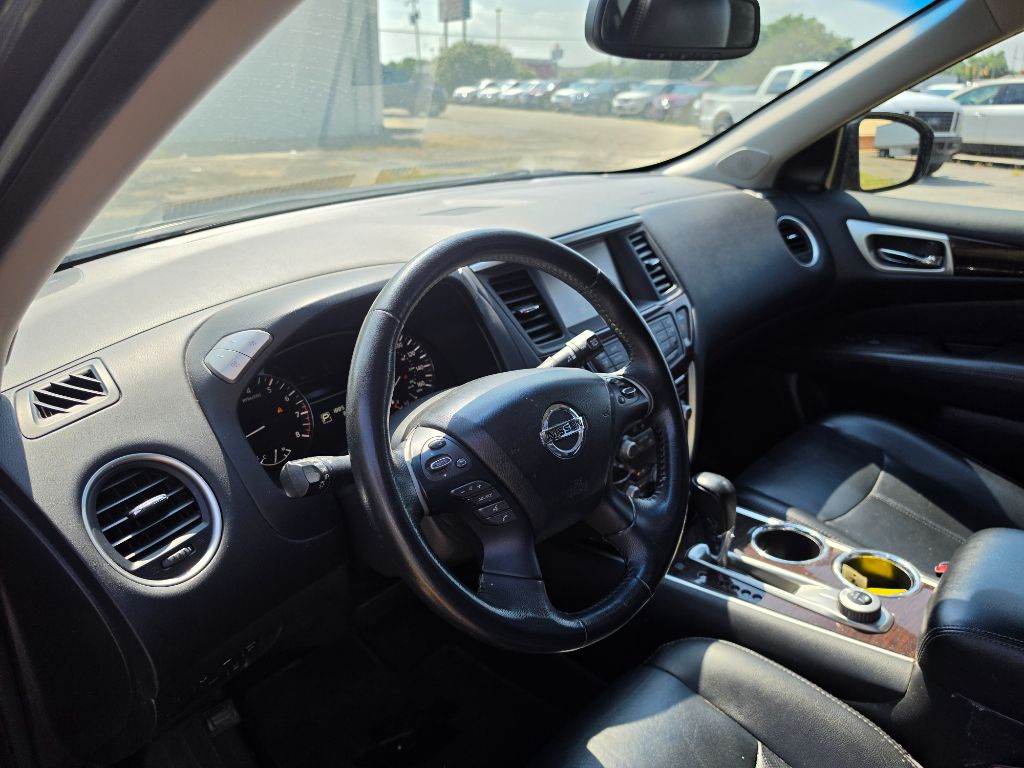 2015 Nissan Pathfinder - $5,980