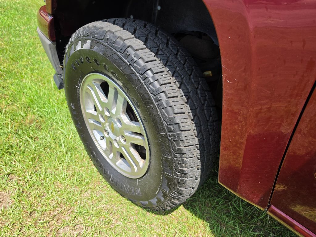 2009 Chevrolet Colorado - $7,999