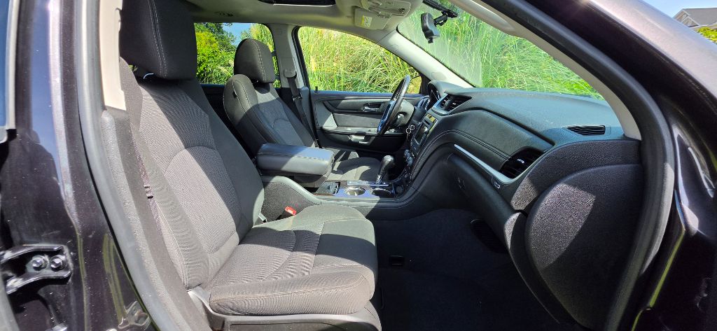 2016 Chevrolet Traverse - $6,980