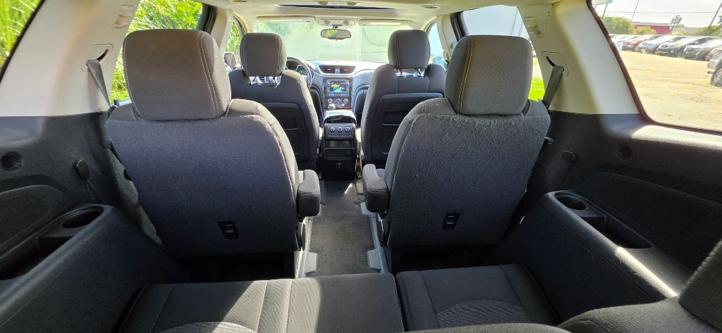 2016 Chevrolet Traverse - $6,980