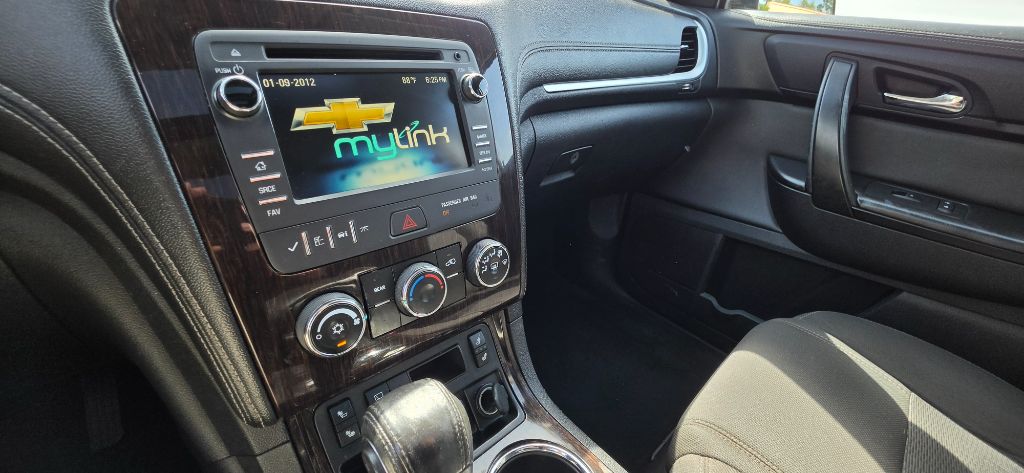 2016 Chevrolet Traverse - $6,980