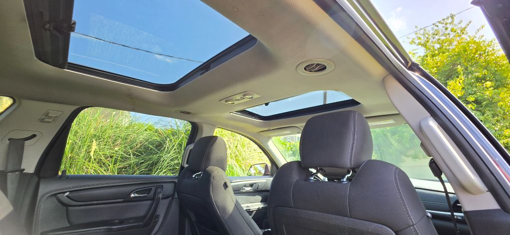 2016 Chevrolet Traverse - $6,980