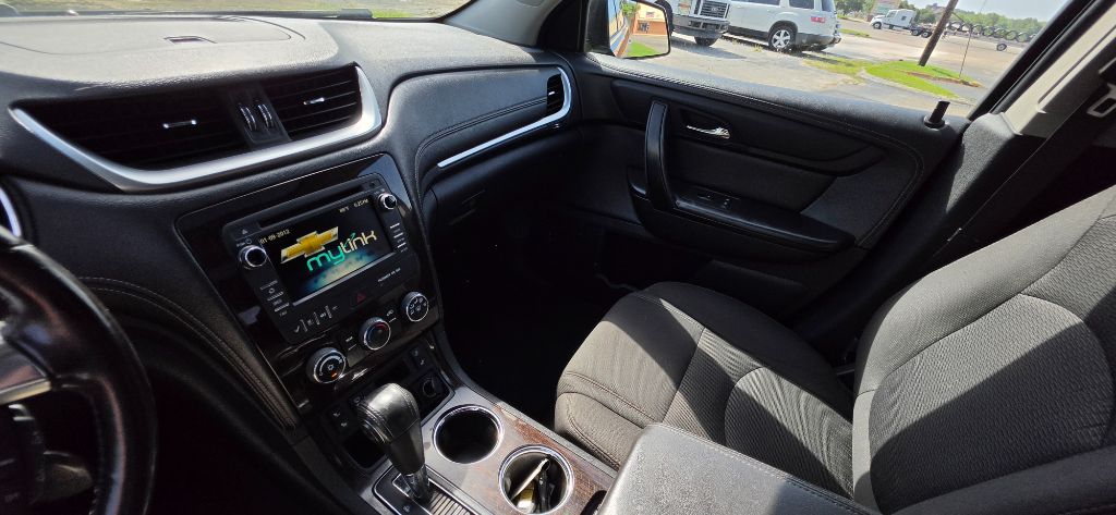 2016 Chevrolet Traverse - $6,980