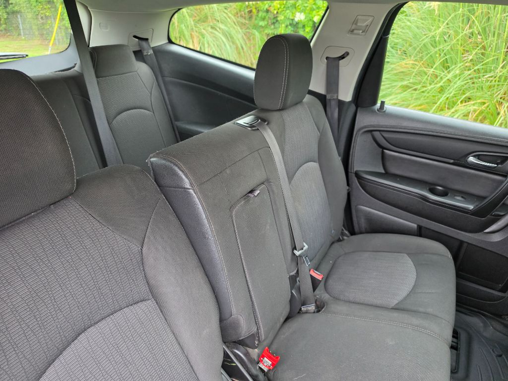 2016 Chevrolet Traverse - $5,980