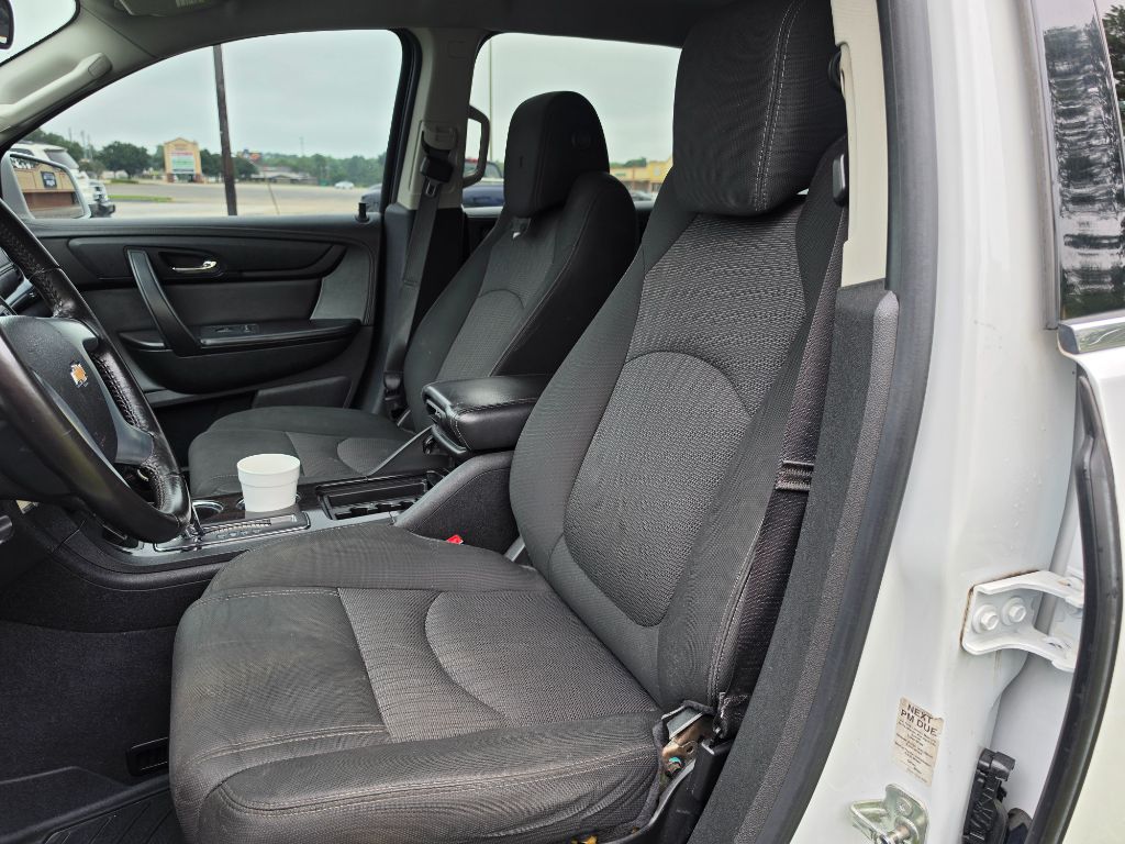 2016 Chevrolet Traverse - $5,980