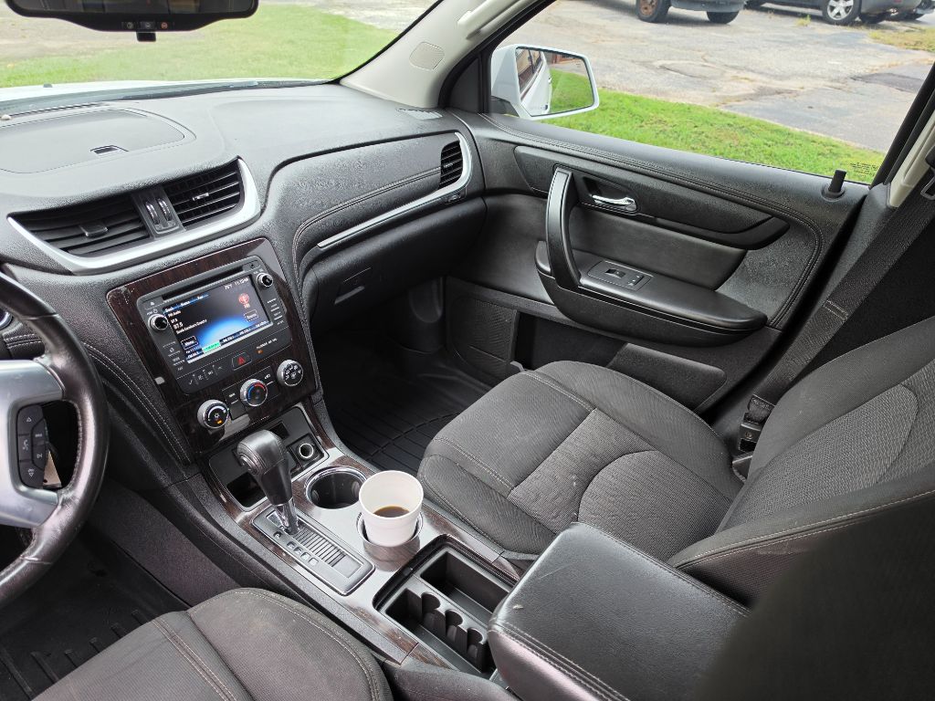 2016 Chevrolet Traverse - $5,980