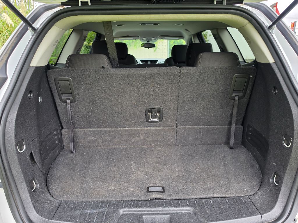 2016 Chevrolet Traverse - $5,980