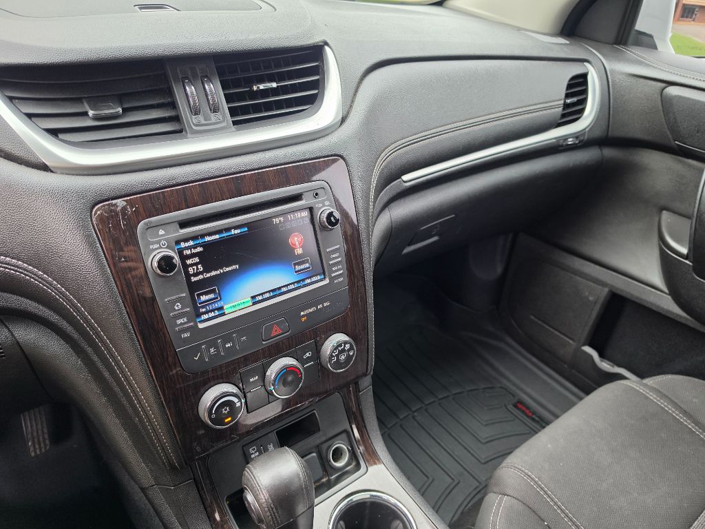 2016 Chevrolet Traverse - $5,980