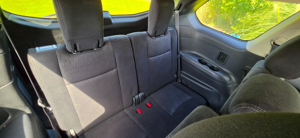 2016 Nissan Pathfinder - $5,980